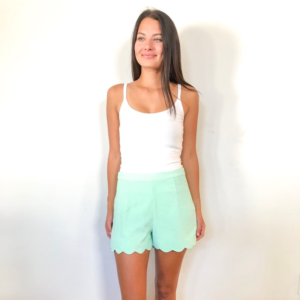 Mint scallop edge shorts!